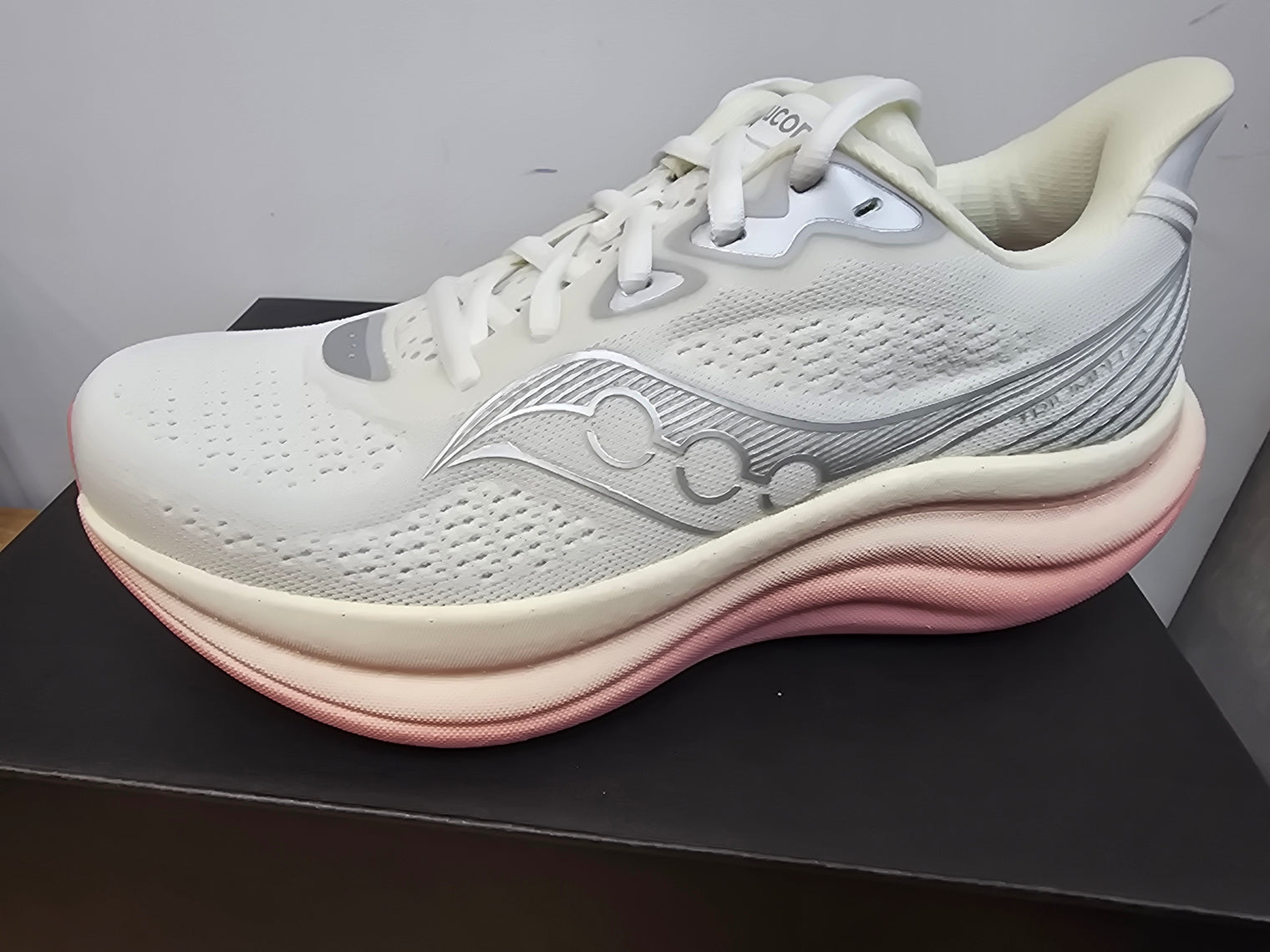 Saucony - Triumph 23 - Femme
