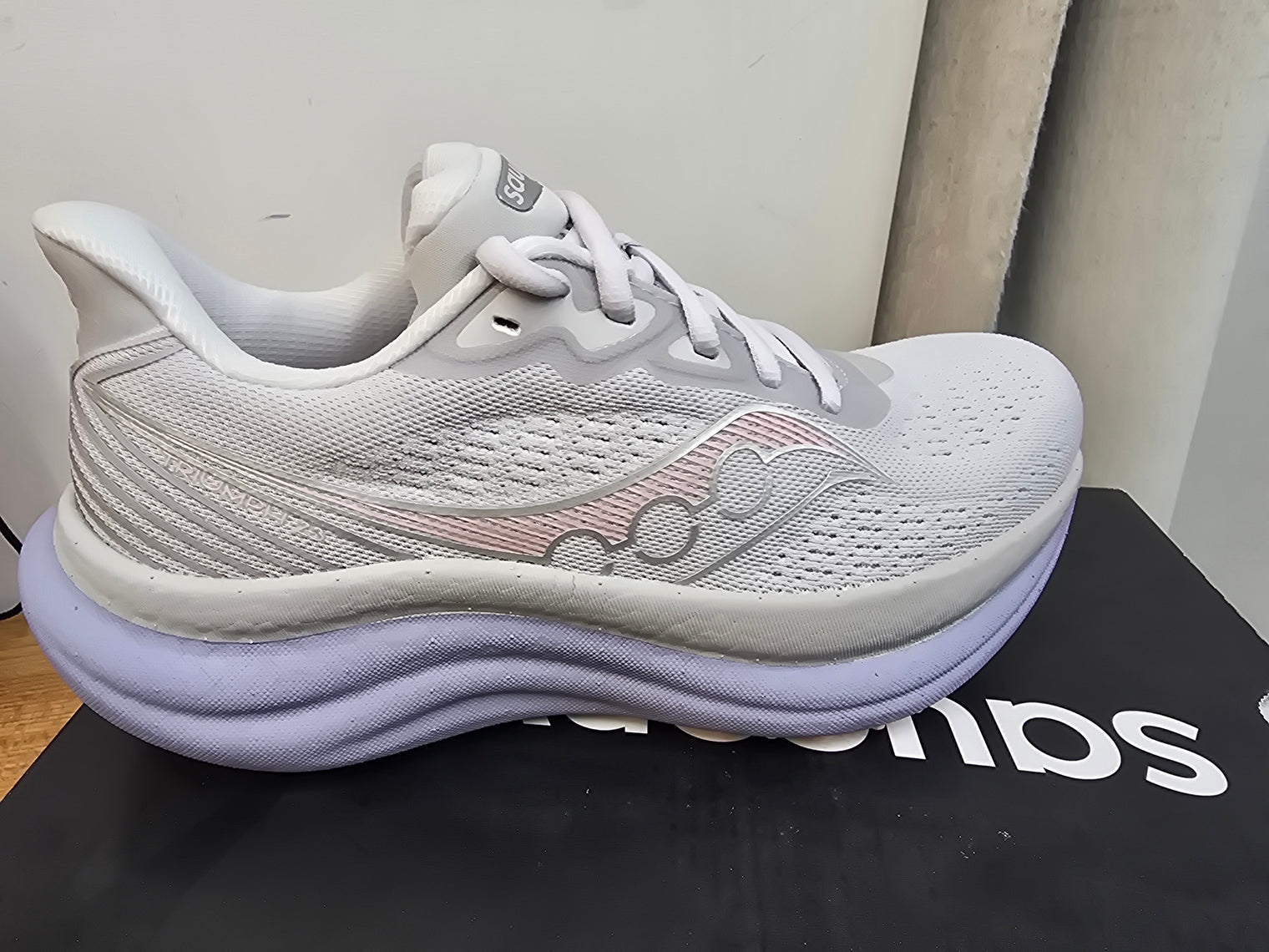Saucony - Triumph 23 - Femme